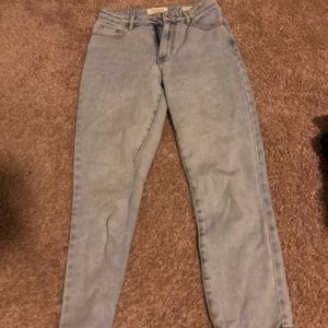 mom jean